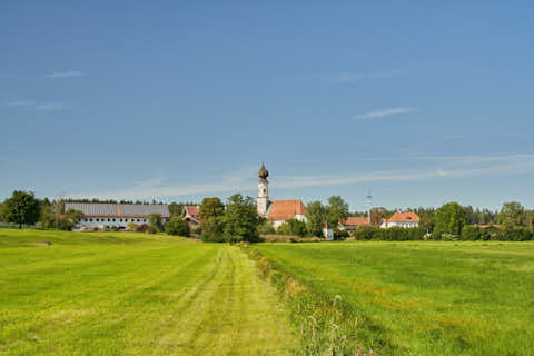 Gemeinde Unterreit Landkreis Mühldorf Ortsansicht (Dirschl Johann) Deutschland MÜ